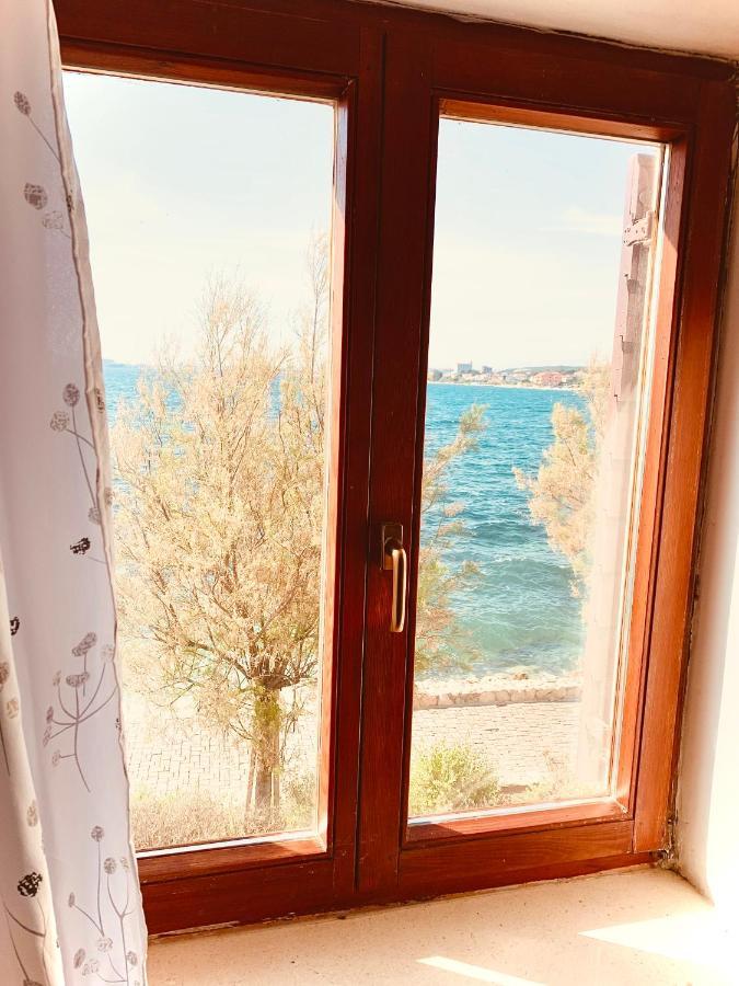 First Row By The Sea * Bibinje