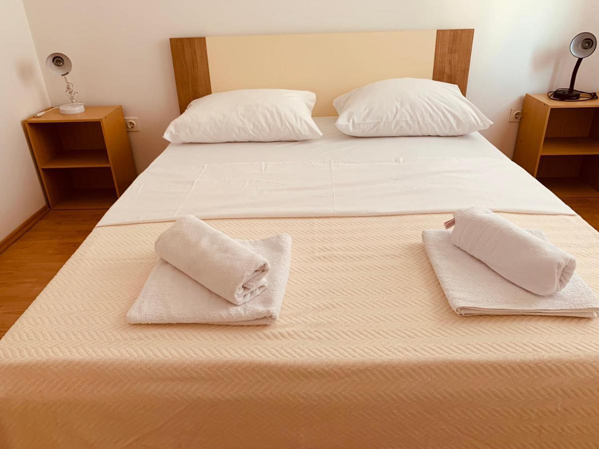 Appartamento First Row By The Sea Bibinje