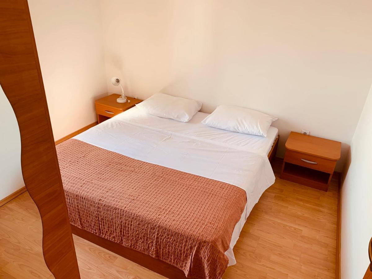 Apartment First Row By The Sea Bibinje