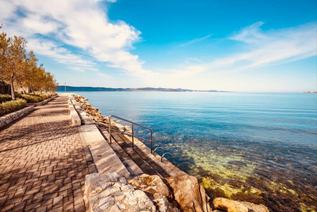 First Row By The Sea * Bibinje